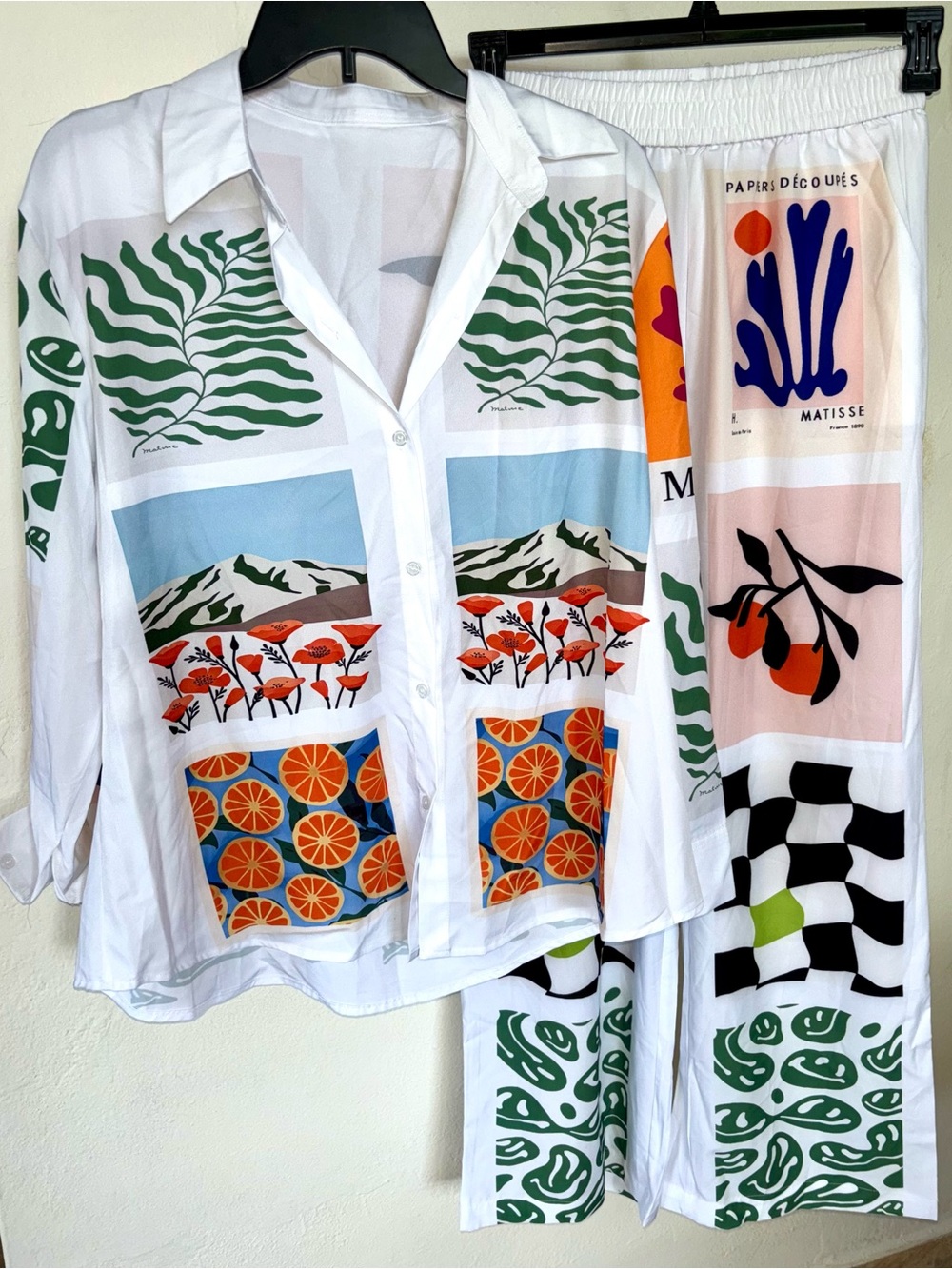 White Multicolor Graphic Prints Sets.